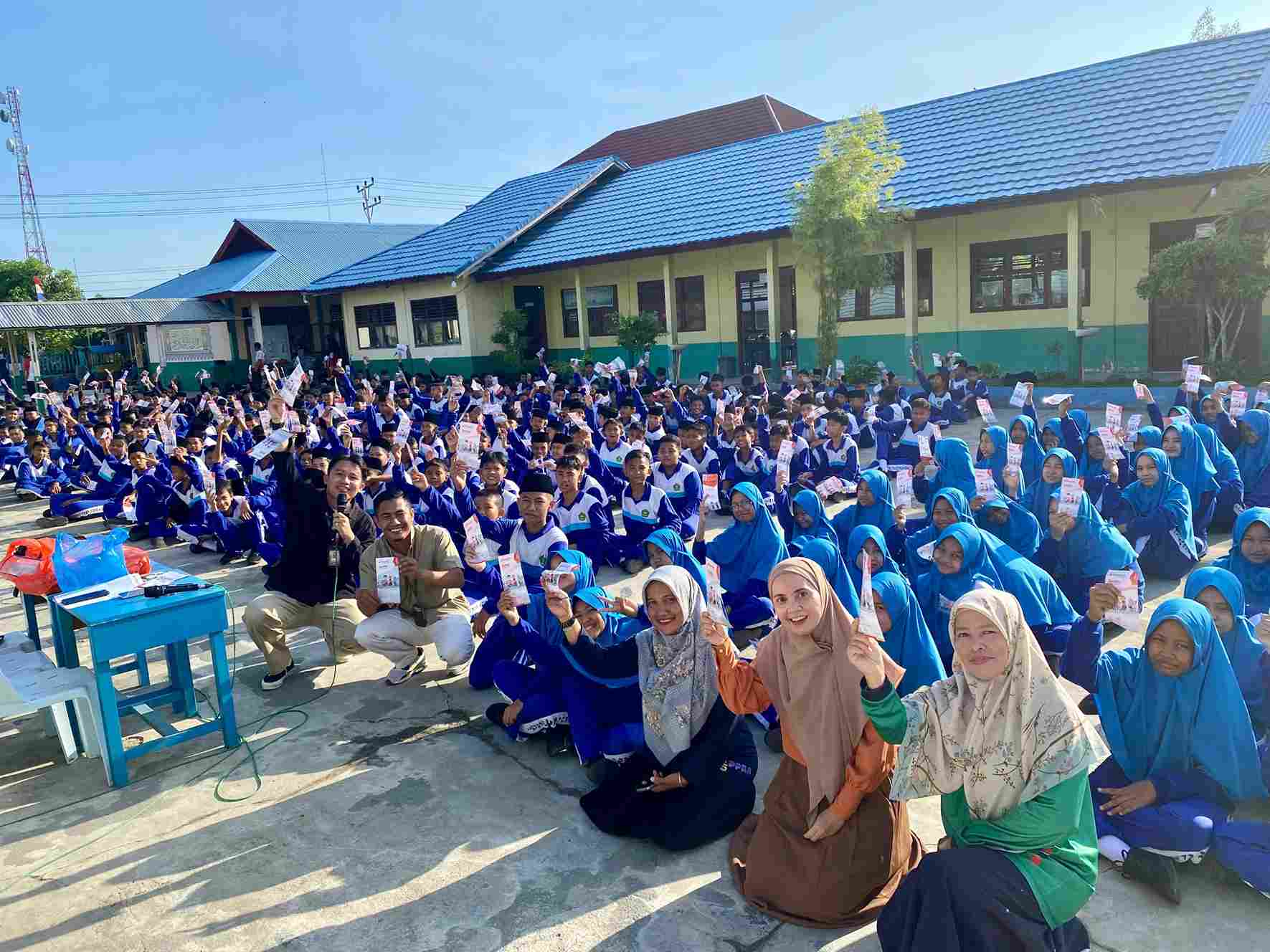 Murid_MTs_Negeri_1_Selatpanjang_Mulai_Lirik_Tabungan_Simpel_dan_Dhuha_1_11zon